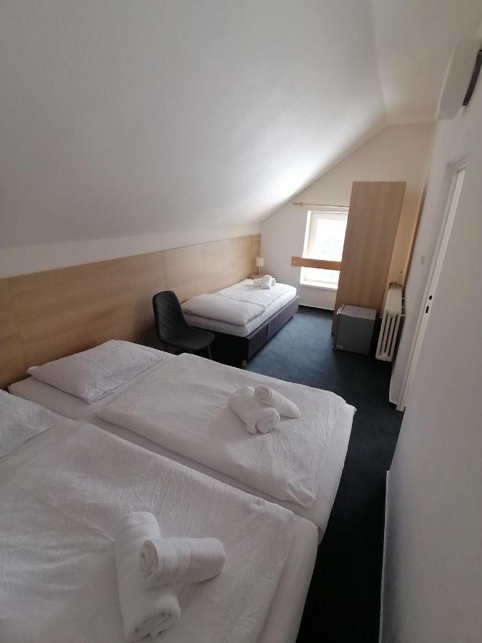 Horsky Hotel Jelenovska S Bazenem V Cene Valašské Klobouky Eksteriør bilde