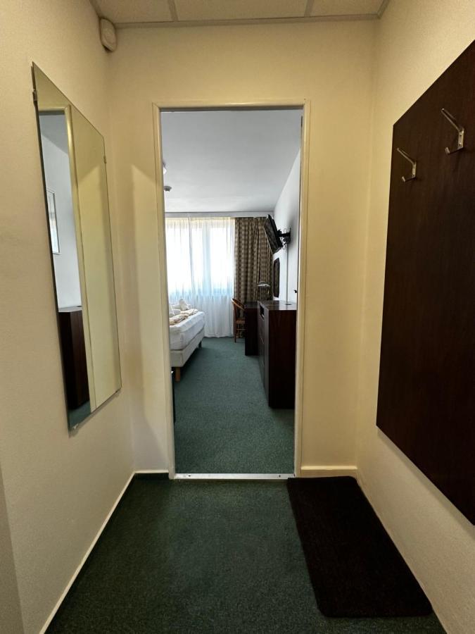 Horsky Hotel Jelenovska S Bazenem V Cene Valašské Klobouky Eksteriør bilde