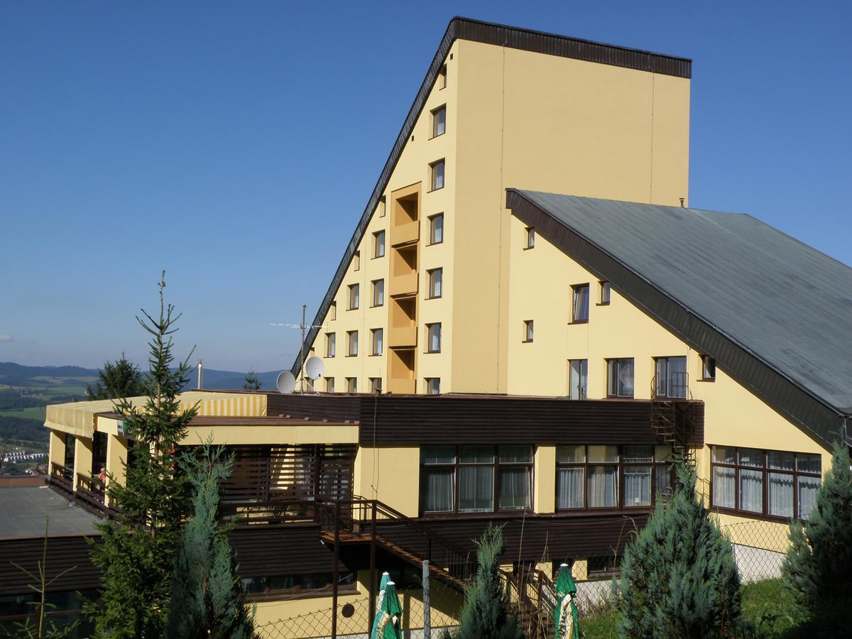 Horsky Hotel Jelenovska S Bazenem V Cene Valašské Klobouky Eksteriør bilde